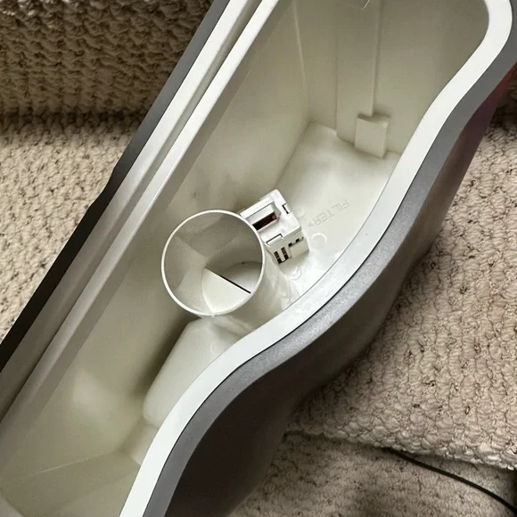 Vitruvi Charcoal Gray Diffuser- like new - Picture 4 of 4